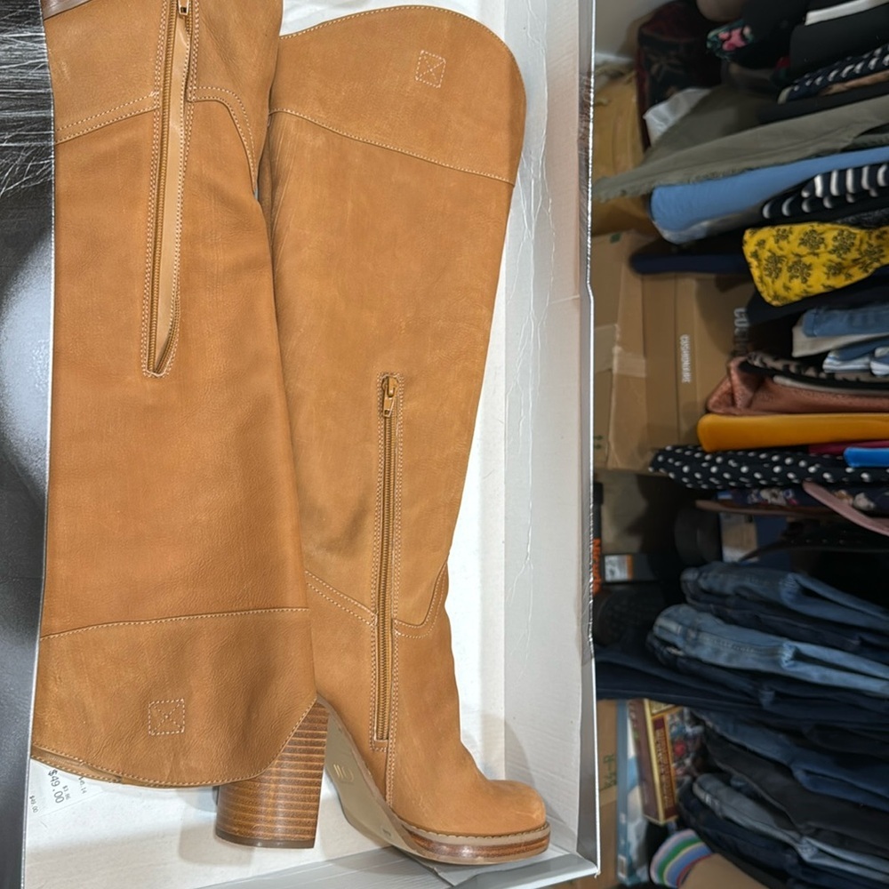 Jennifer Lopez Tan Knee-High Suede Heeled Boots
